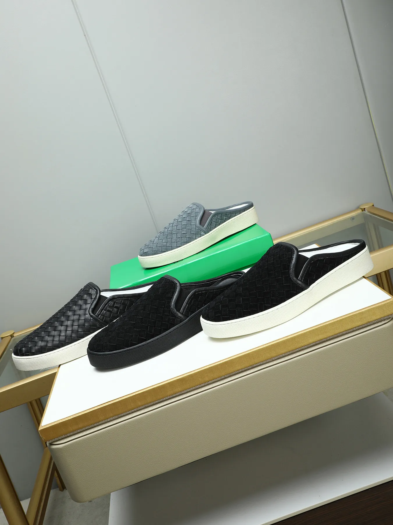 Men's shoes 💰440 [Half drag series] BOTTEG* VENET* - high-end boutique Size: 38-44 (45 customized) BV new product, first-layer cowhide artificially woven classic style harmoniously blends with contemporary fashion temperament, rubber soles are light and flexible, water-dyed sheepskin pads! [Taobao, Tmall, and live streaming are the first choices]